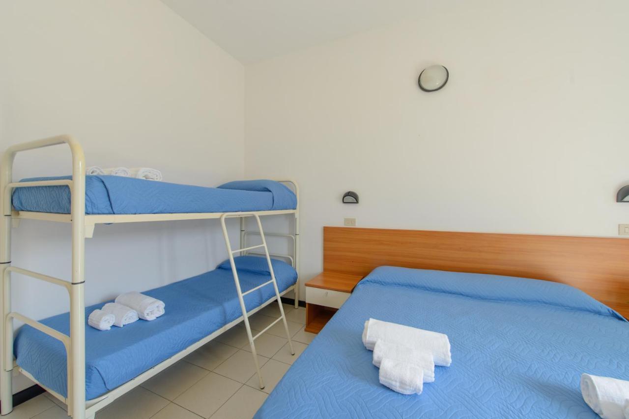 Hotel Paloma Rimini Esterno foto
