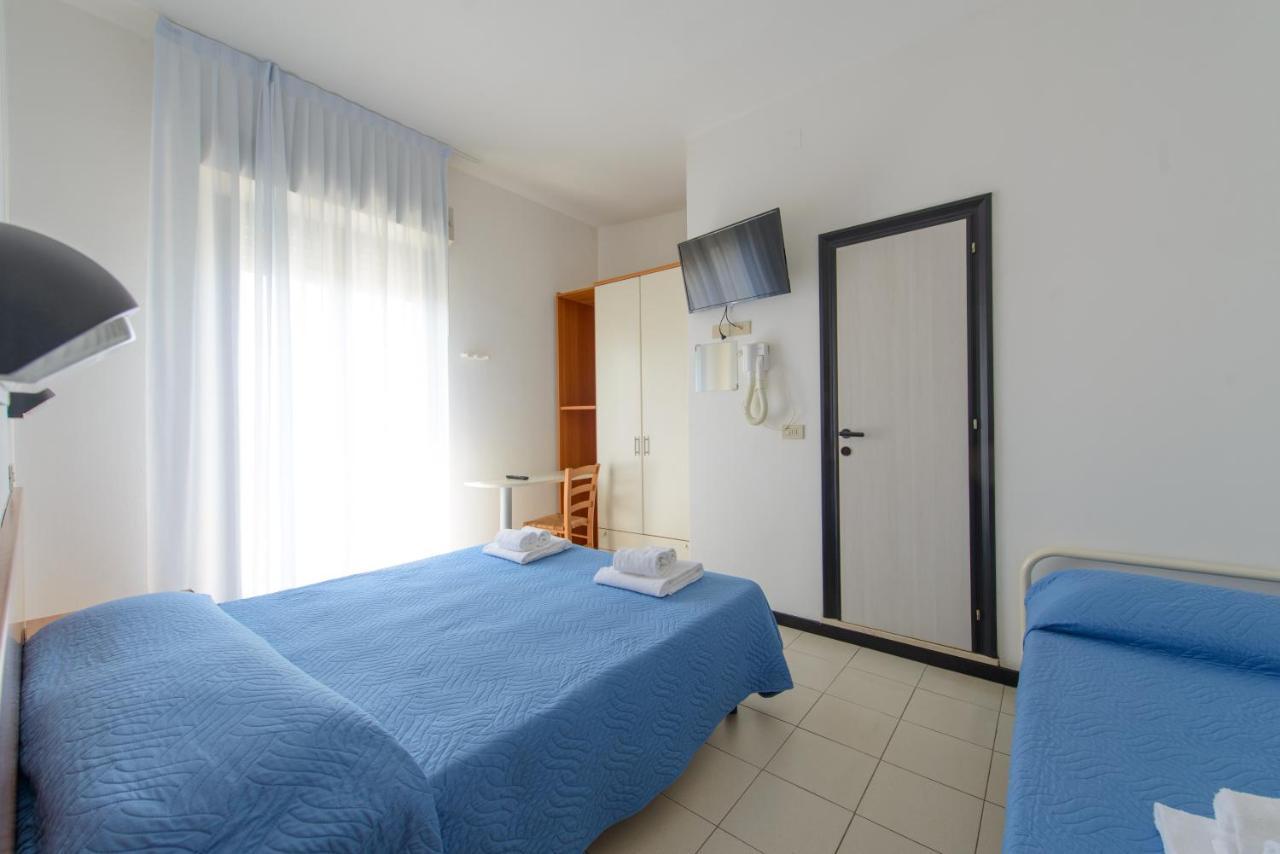 Hotel Paloma Rimini Esterno foto