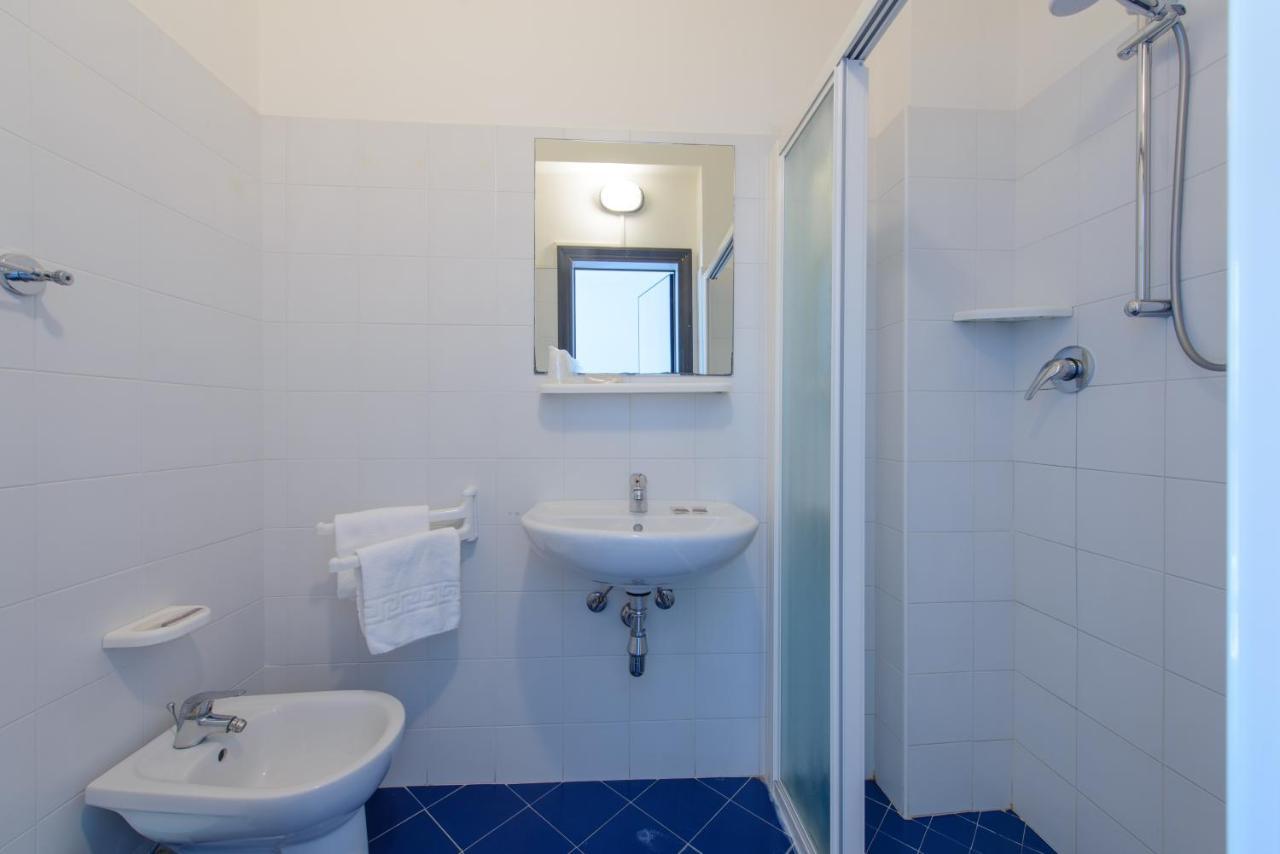 Hotel Paloma Rimini Esterno foto