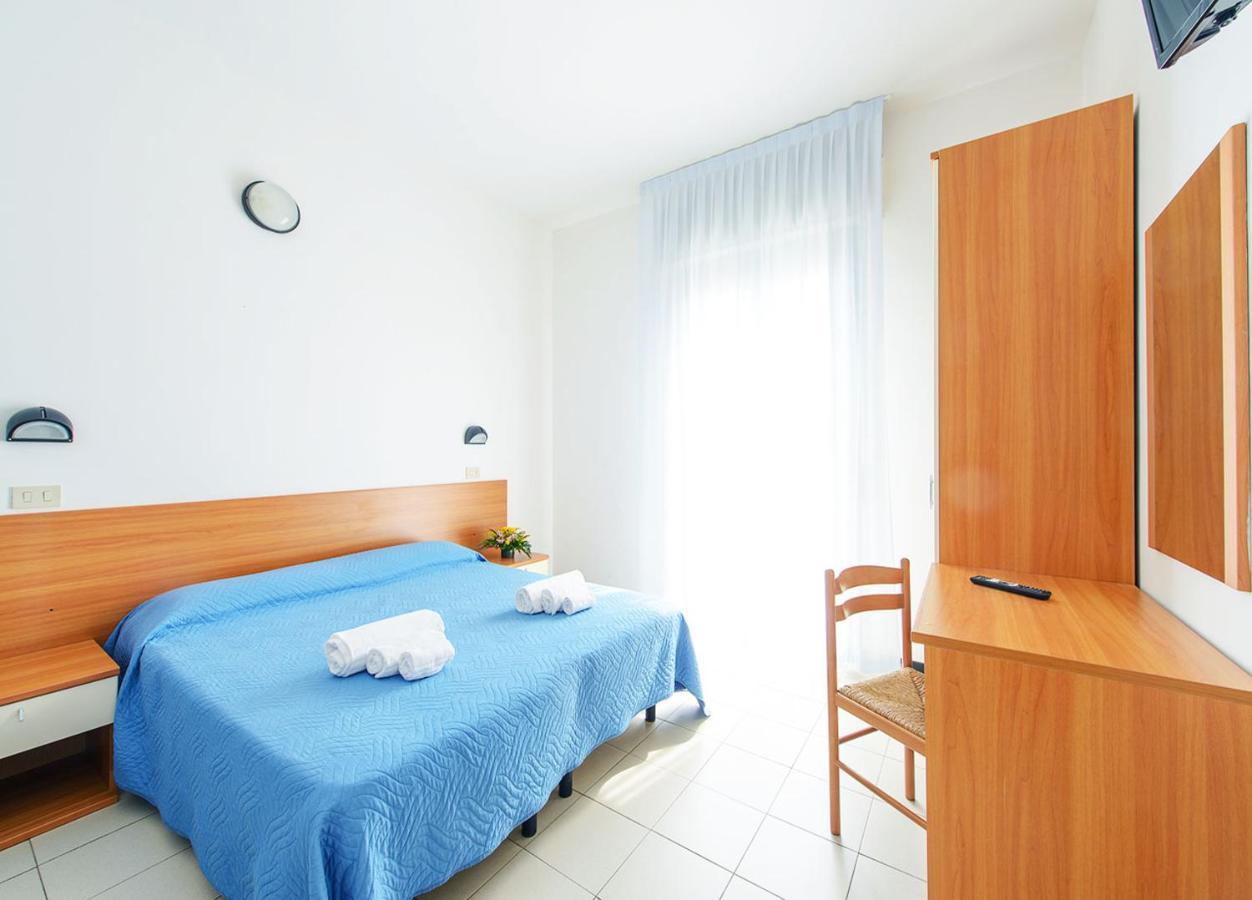 Hotel Paloma Rimini Esterno foto
