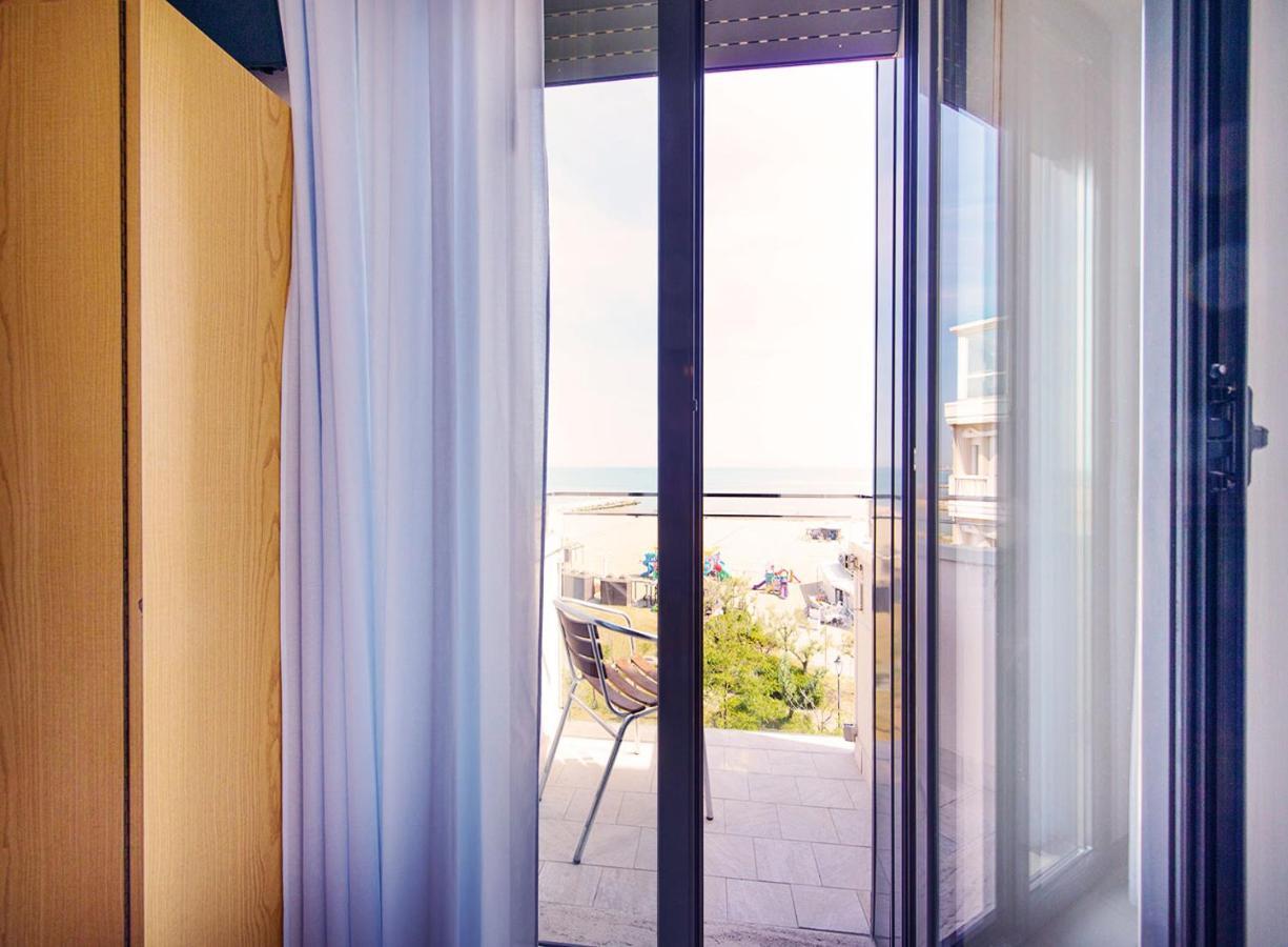 Hotel Paloma Rimini Esterno foto