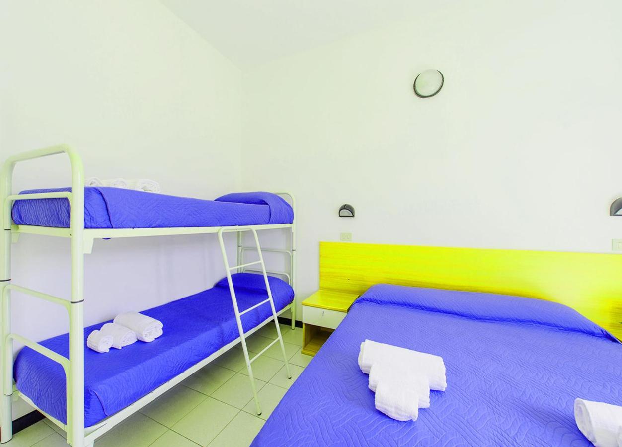 Hotel Paloma Rimini Esterno foto