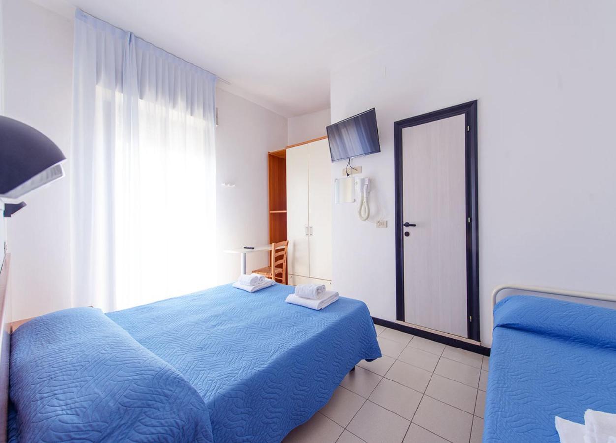 Hotel Paloma Rimini Esterno foto